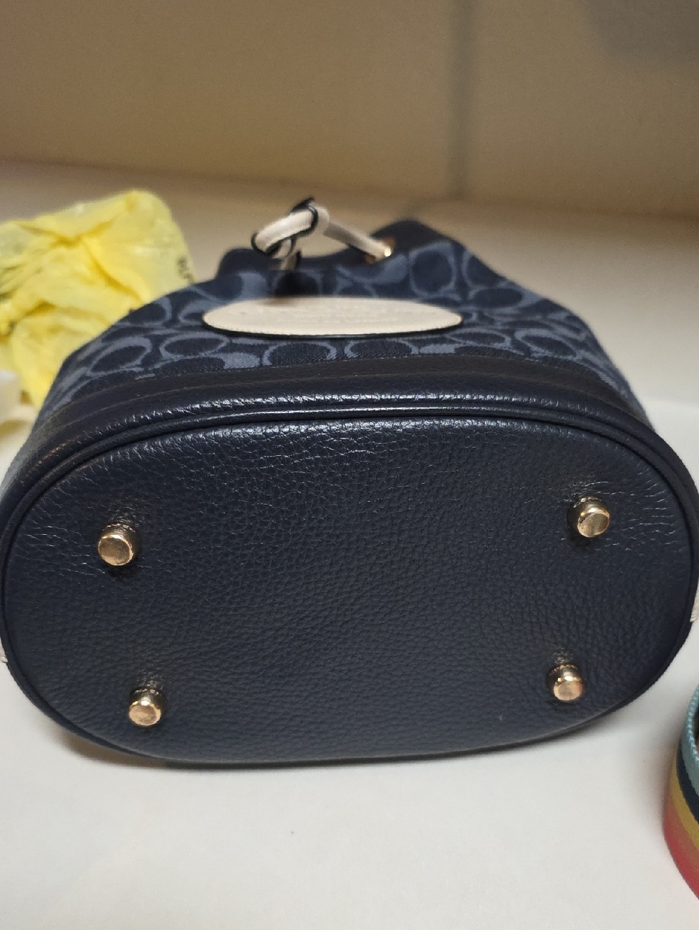 Coach Dempsey Drawstring Bucket Bag in signature denim with Wallet . - Picture 13 of 15